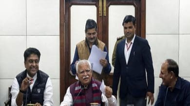 Khattar assures providing space to Delhi traders in Haryana