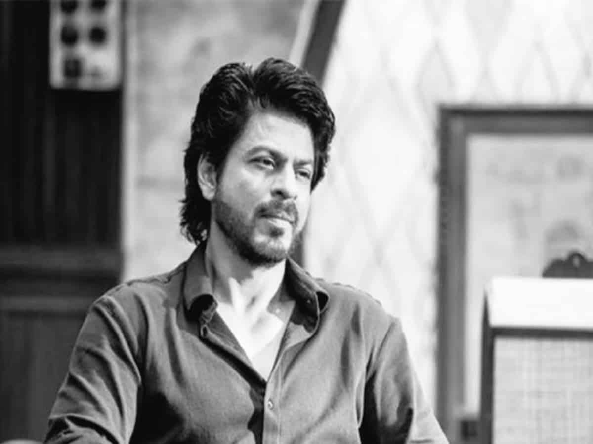 Shah Rukh Khan leaves for Saudi Arabia to resume 'Dunki' shoot? Deets inside