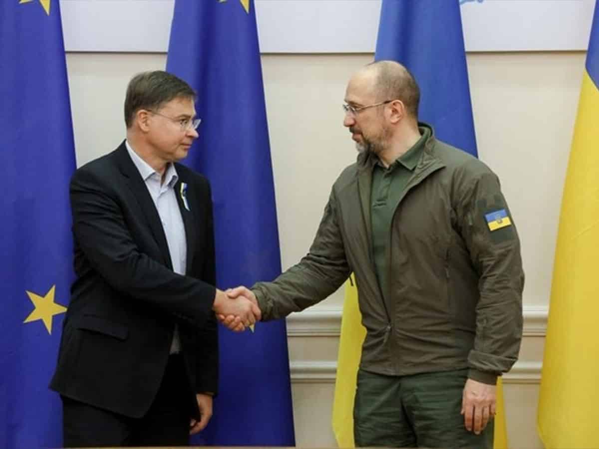 Ukrainian PM, EU top official discuss war, fresh aid