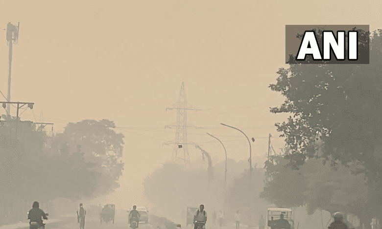 Delhi’s air quality continues to be ‘very poor’