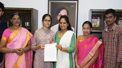 Hyderabad: MLC Kavitha extends support to fund Harika's med education