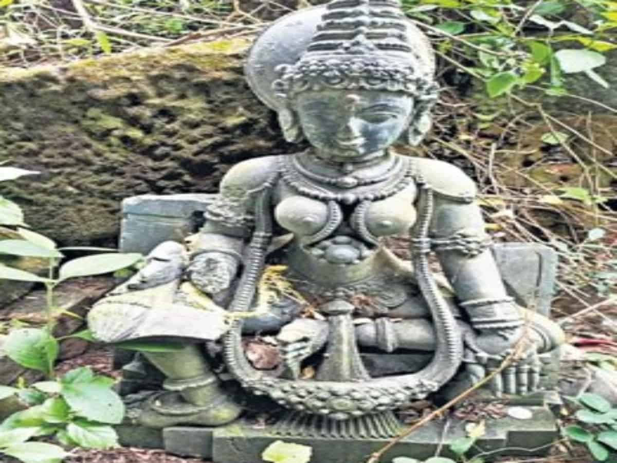 Telangana: Sculpture of woman deity unearthed at Bhupalpally