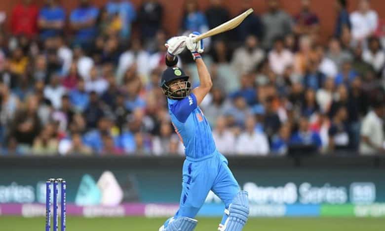 Keep learning new strokes rather than focusing on becoming complete batter: Kohli
