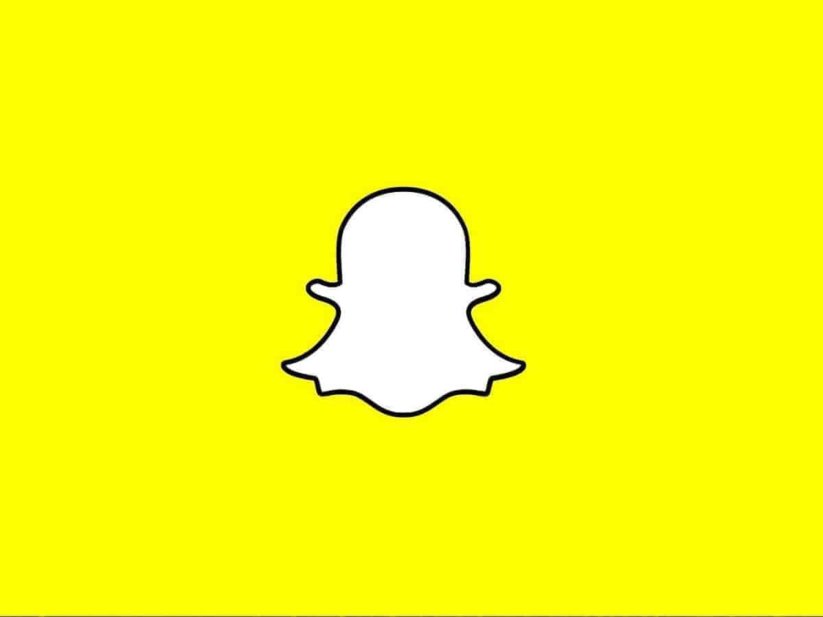 Snapchat partners with Amazon for Virtual Try-On shopping experience