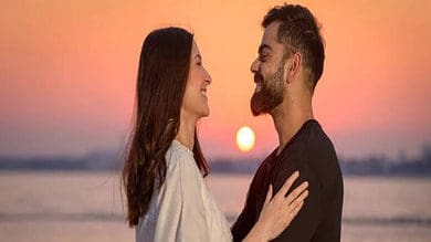 Virat Kohli, Anushka Sharma enjoy last sunrise of 2022