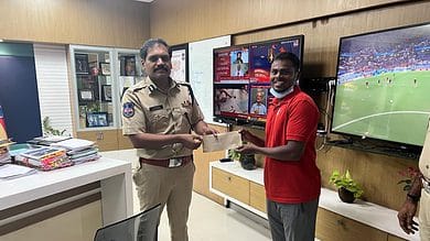 Hyderabad: Tourism staff, police get rewarded for saving teenager's life