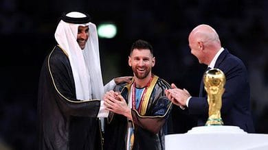 Omani offers to buy 'bisht' from Messi for over Rs 8 crore