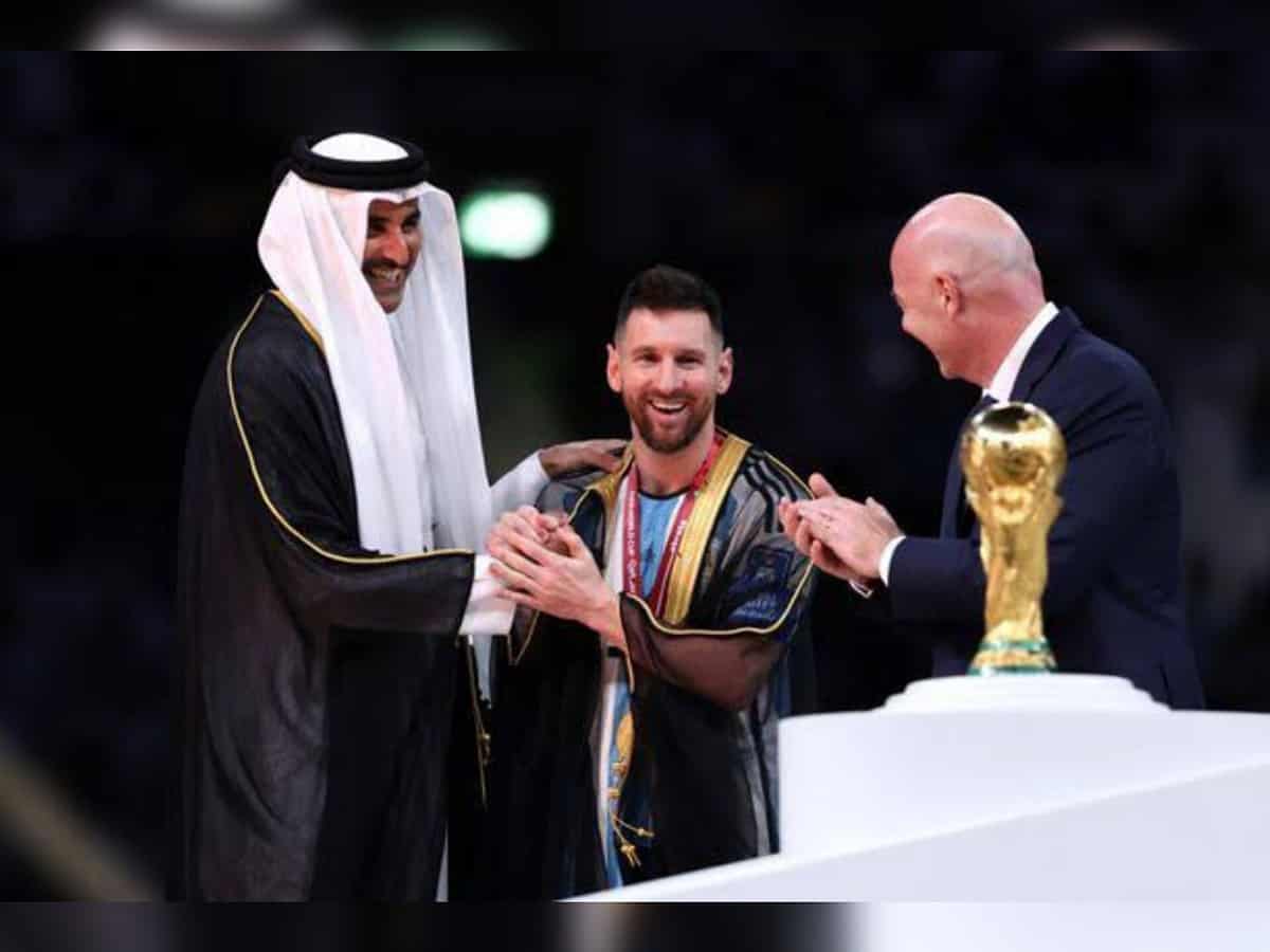 Omani offers to buy 'bisht' from Messi for over Rs 8 crore