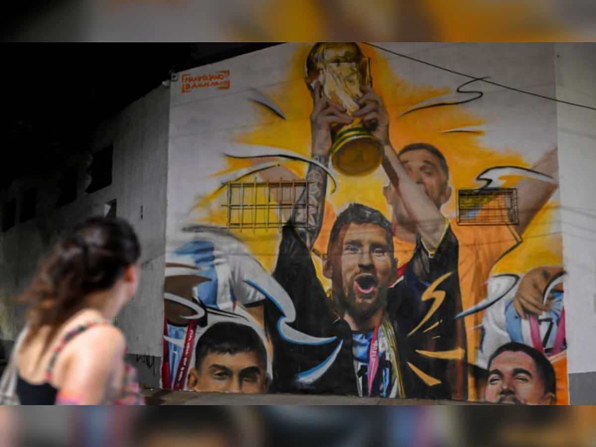 Watch: Argentina artist creates mural of Messi lifts the World Cup trophy in bisht