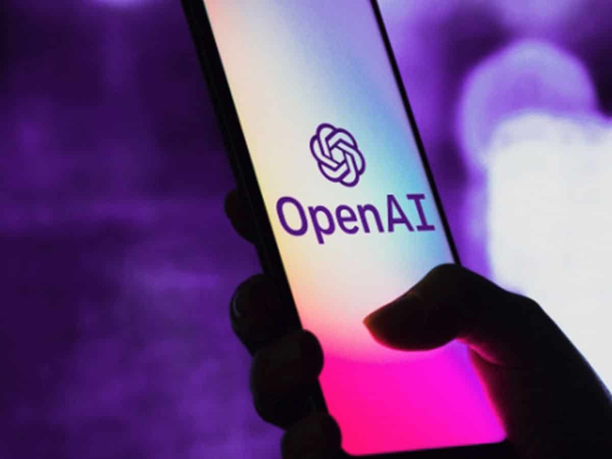 OpenAI announces dialogue-based AI chat interface