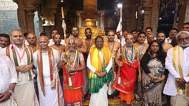 President Murmu offers prayers at Tirumala temple