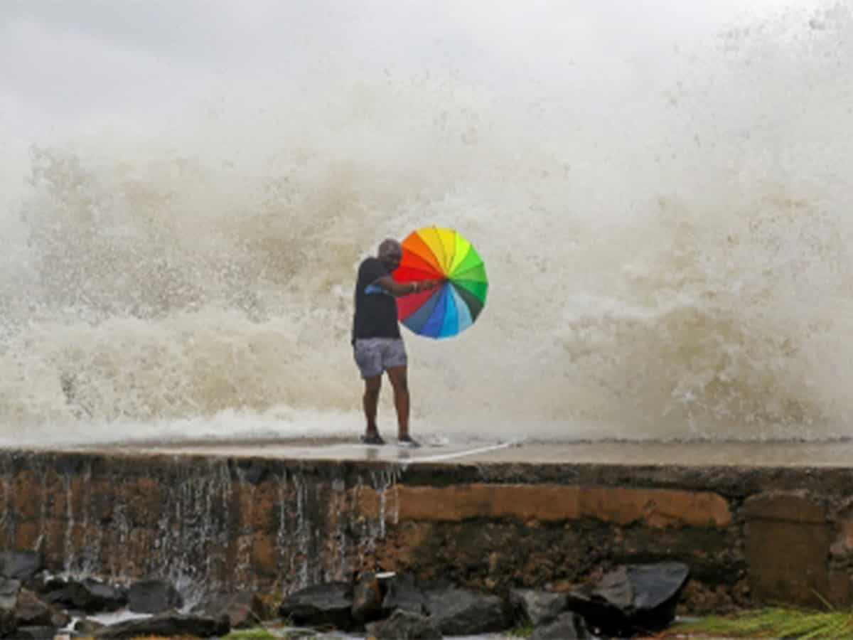 Over 1,300 houses in Sri Lanka damaged by cyclonic storm Mandous