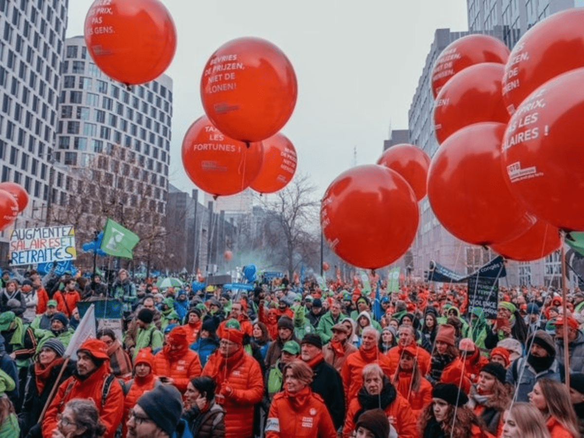 16,500 protest in Brussels for higher wages