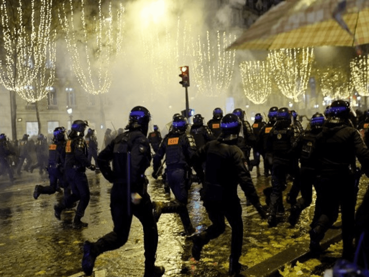 French police use tear gas against fans in Paris after FIFA WC final: Report