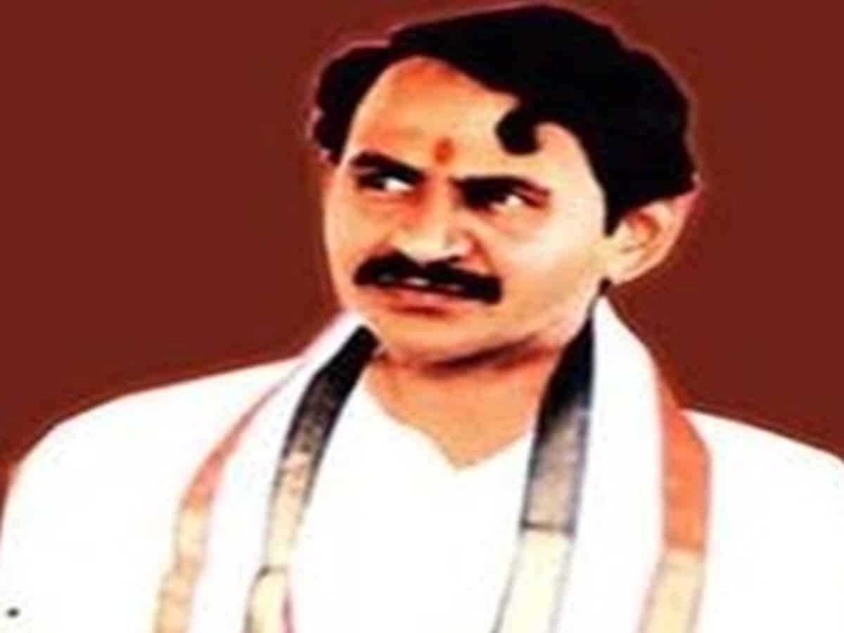 Andhra's Gudivada tense after YSRCP, TDP clash