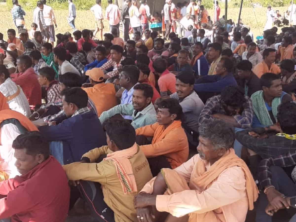 Over 900 Maoist supporters surrender in Odisha