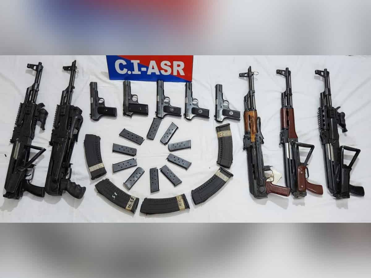 Five assault rifles, 5 pistols recovered near India-Pakistan border in Punjab's Ferozepur