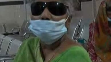 25 complain of loss of vision after cataract operations in Gujarat's Amreli
