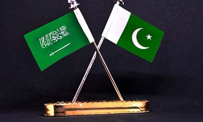 Pakistan seeks emergency $3bn Saudi cash injection