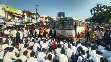Hyderabad: Engineering students protest for more buses, stops at college