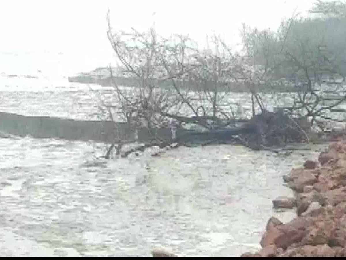 Cyclone Mandous: Kakinada-Uppada road damaged in Andhra Pradesh