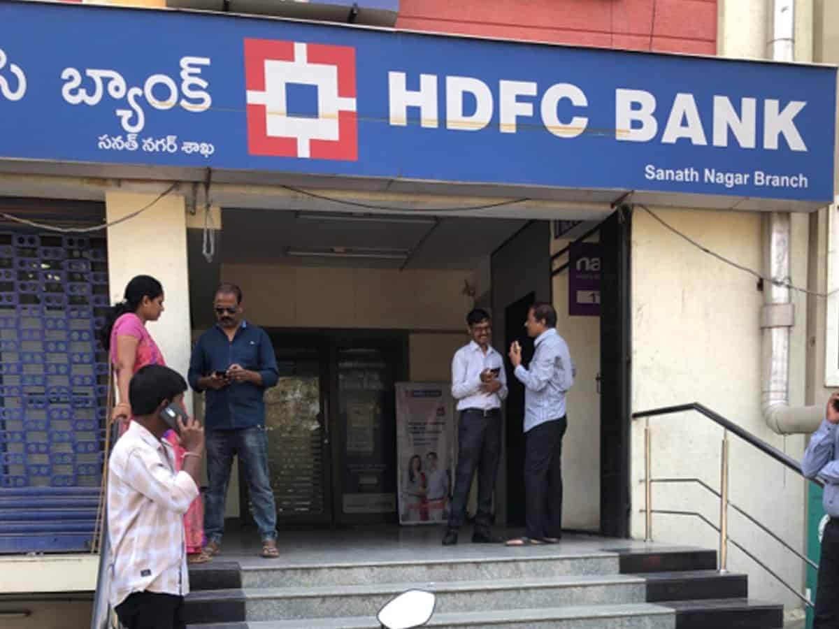 HDFC Bank officials sentenced to three-year RI in bribery case