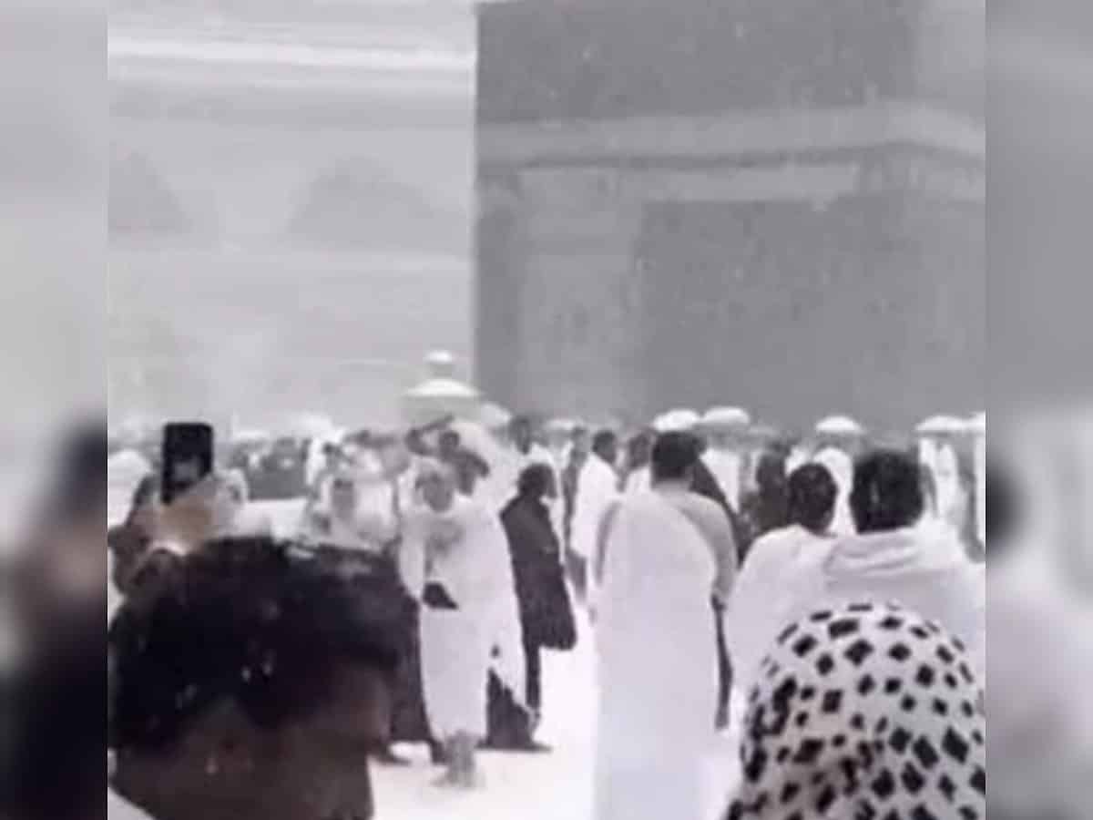 Snowfall in Makkah’s Grand Mosque? Know here