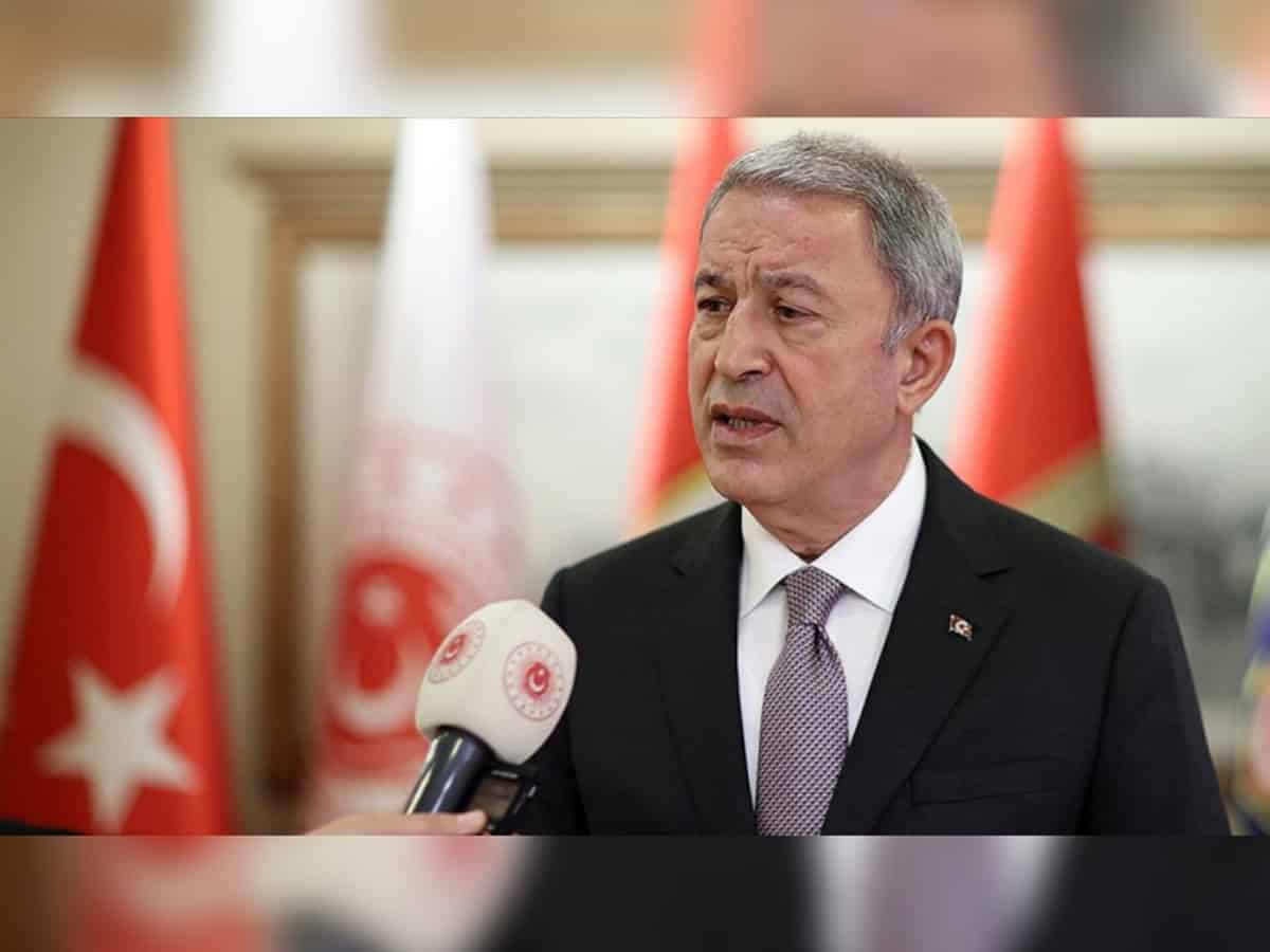 Turkish defense minister warns Syrian rebels against provocation