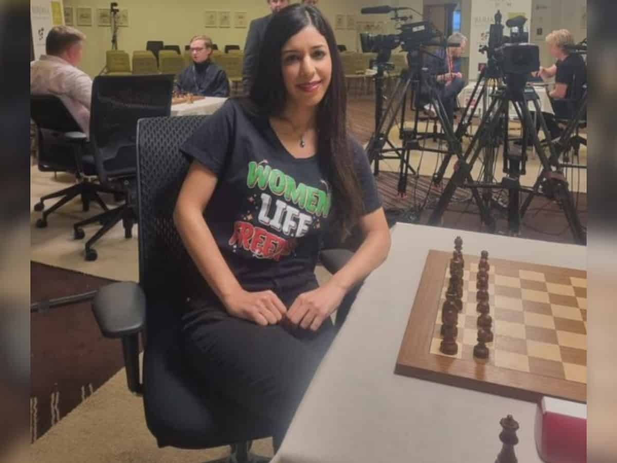 Iranian chess referee removed from commission over 'Women, Life, Freedom' T-shirt