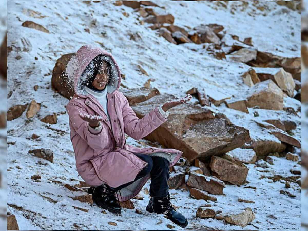 Watch: Snow covers Jabal Al-Lawz in Saudi Arabia