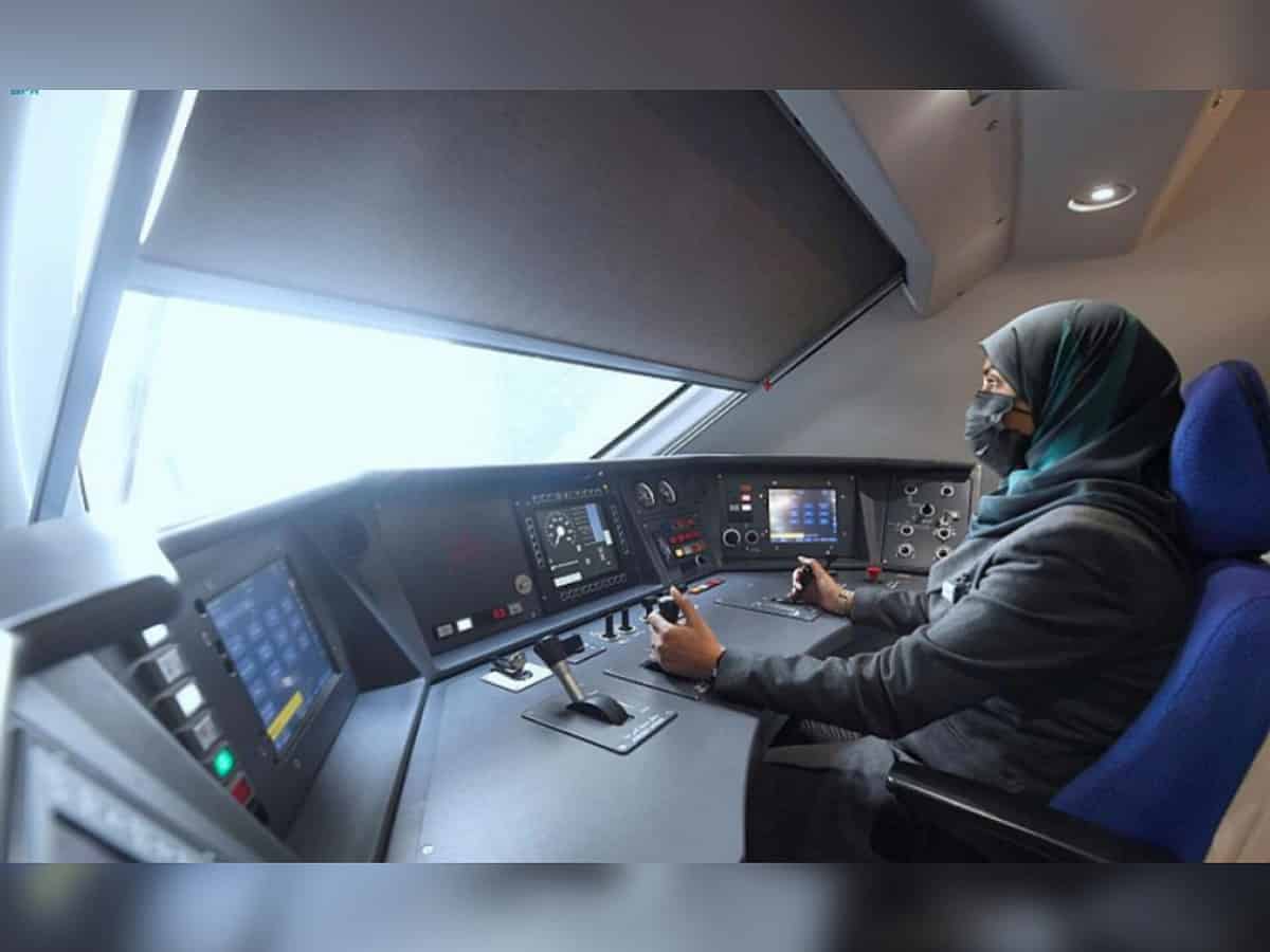 Saudi Arabia: 32 women starts driving Haramain express train