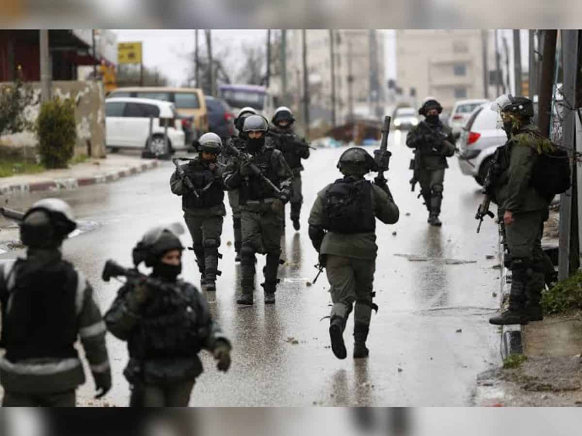 Israeli police raid Palestinian neighbourhood to identify 'assailants'
