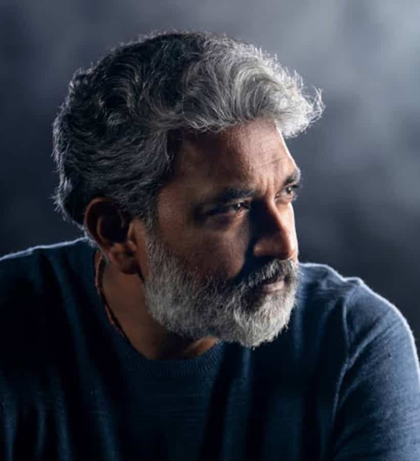 Netizens target S S Rajamouli after he calls Hritik Roshan a ' Wasteful' actor in an old viral video