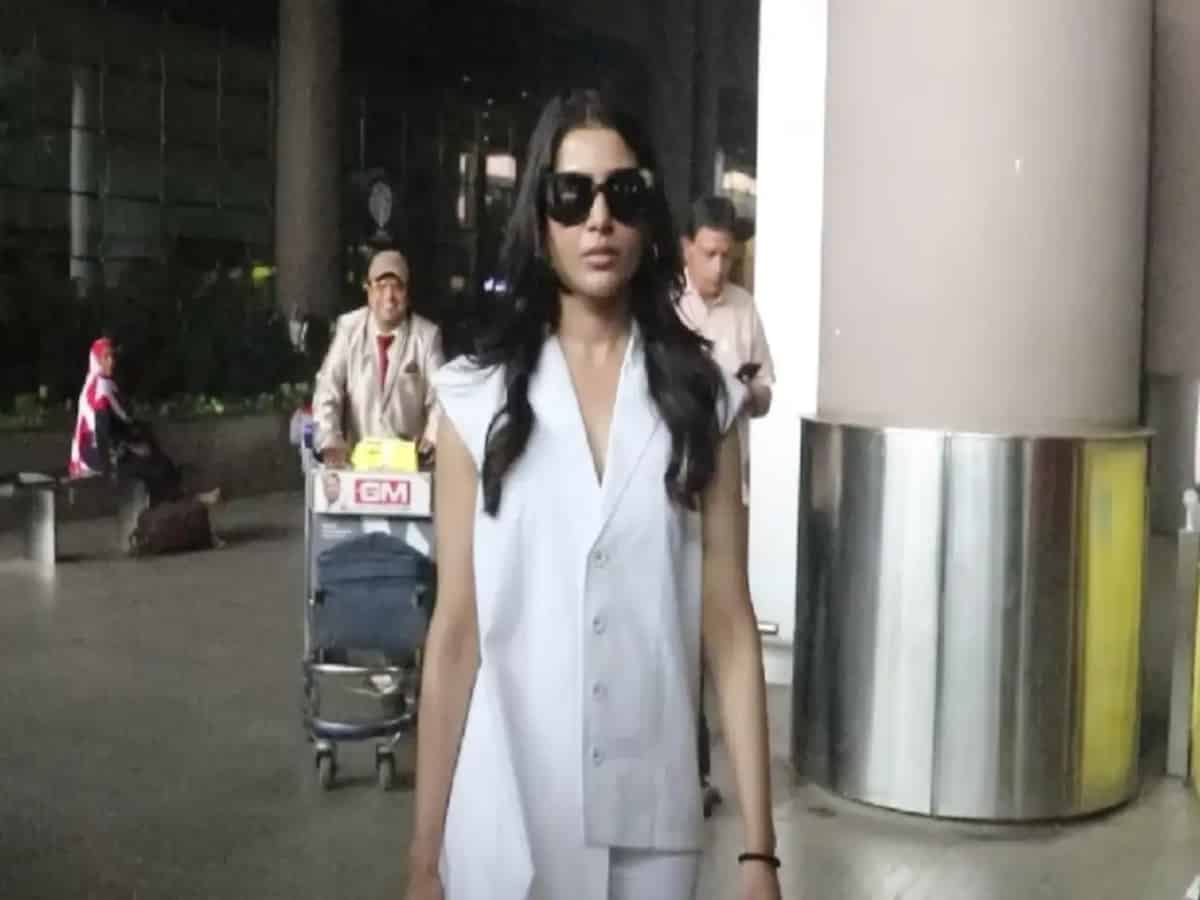 Samantha papped after months, Fans say 'she looks weak' [Video]