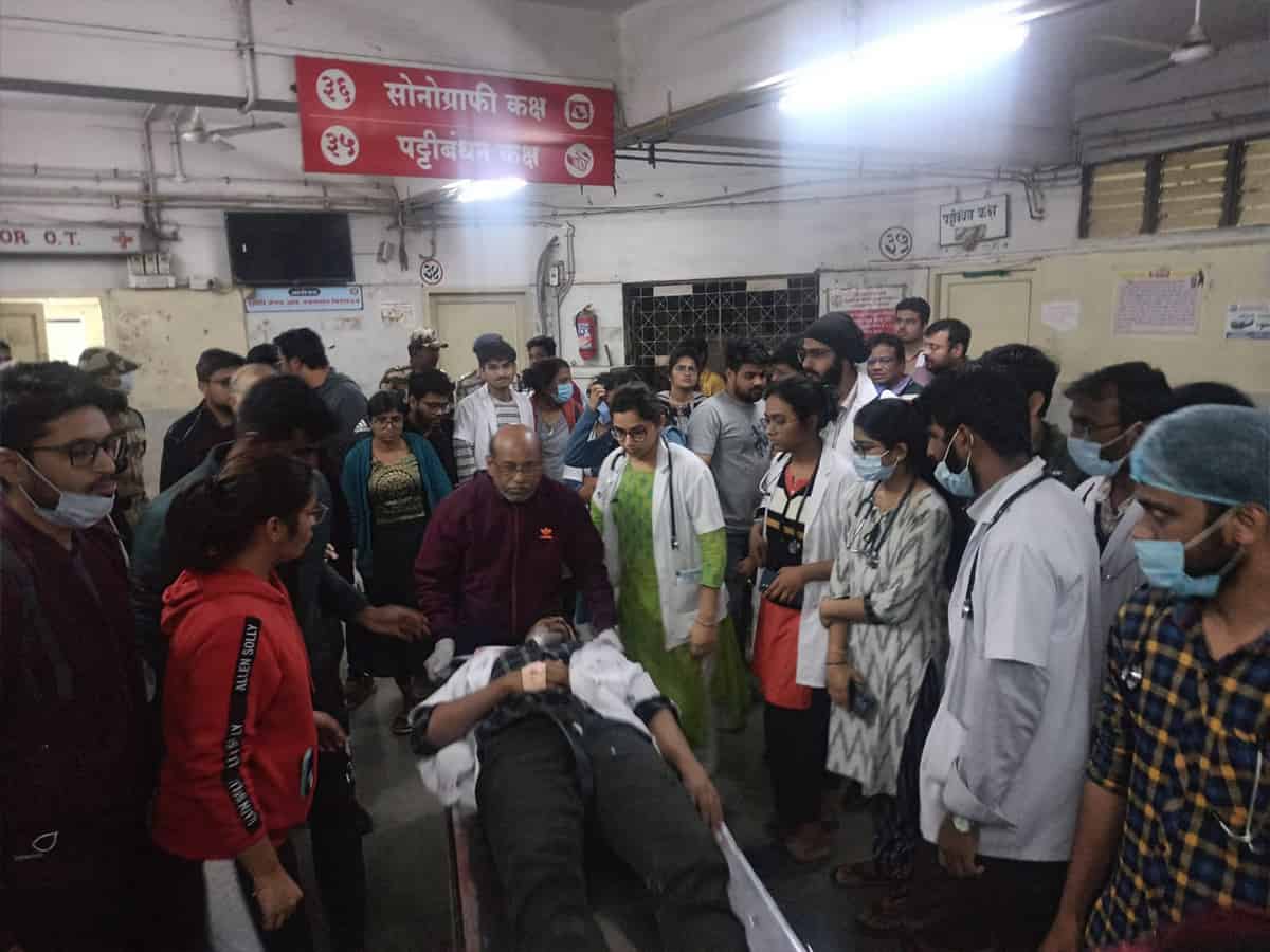 Stabbing of 2 docs: Maha medicos want central law, action against culprits