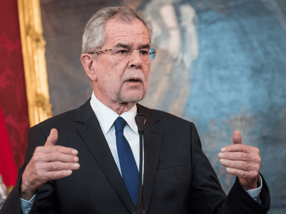 Austrian President sworn in for 2nd term