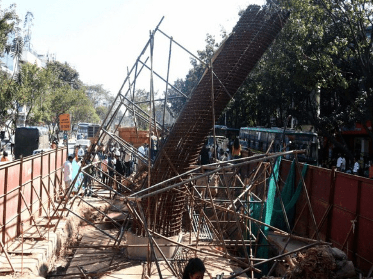 Bangalore: Notices issued to constructors post metro-rail pillar collapse