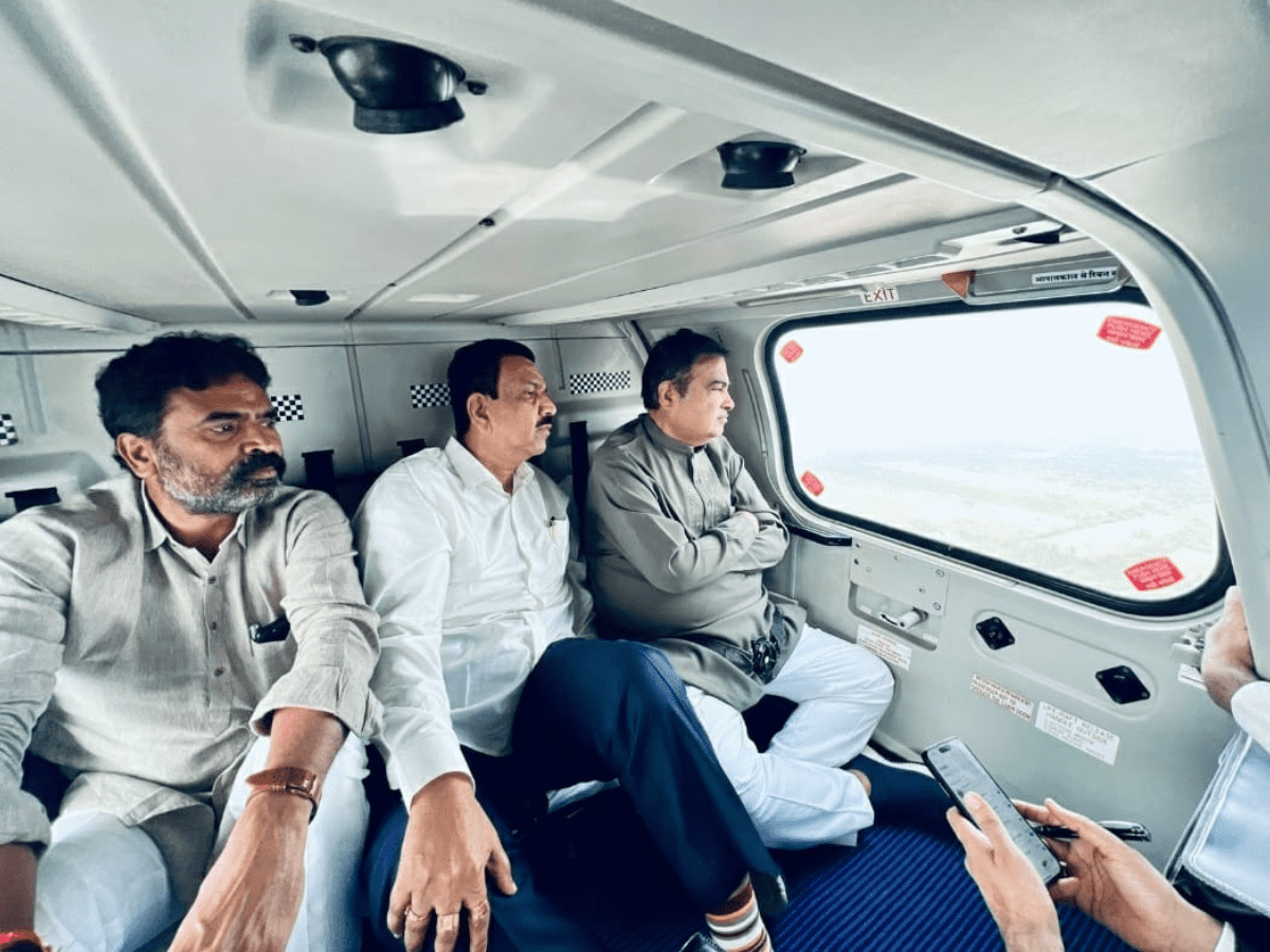 Nitin Gadkari inspects progress of Bengaluru-Chennai Expressway