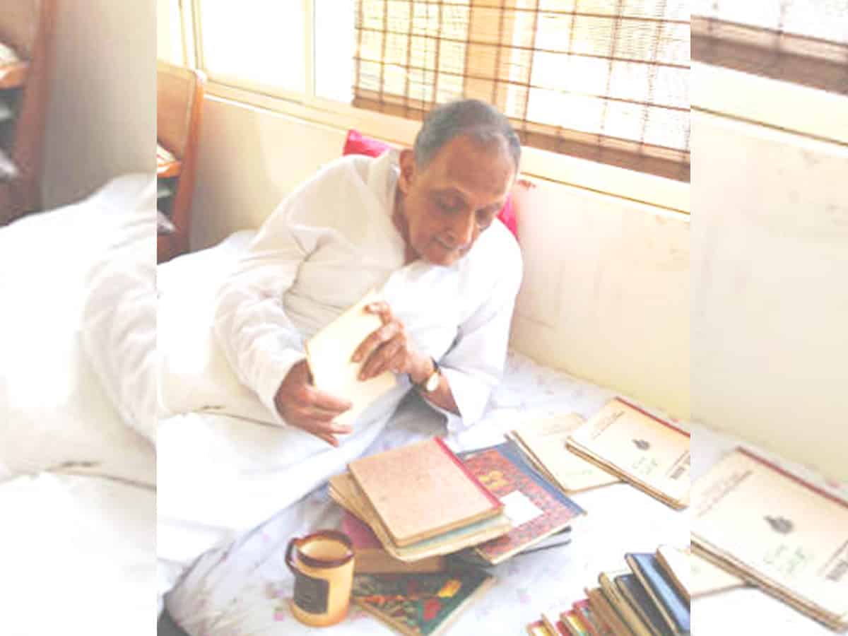 Well-known historian V K Bawa passes away; he bequeathed his body to Gandhi Medical College