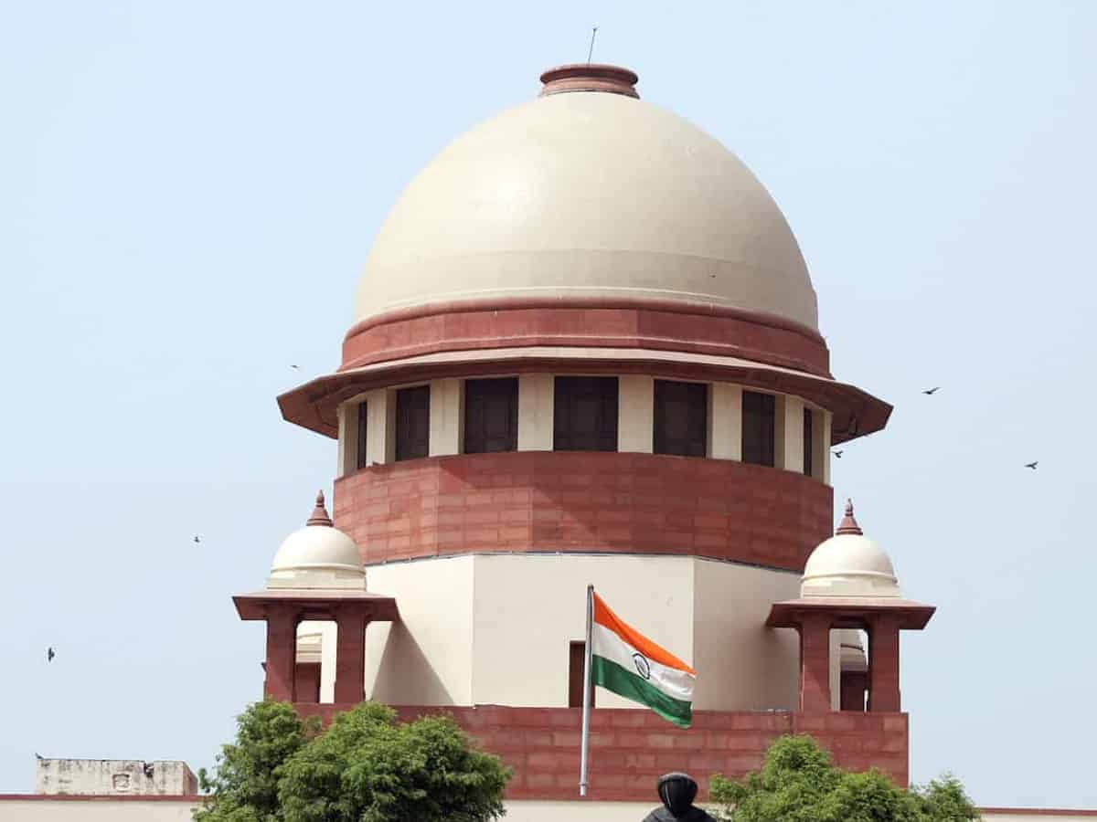 Hate speeches complete menace, we want free and balanced press in India: SC