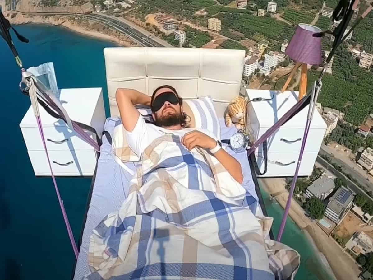 Meet Hasan, a swashbuckler who sleeps mid-air during paragliding