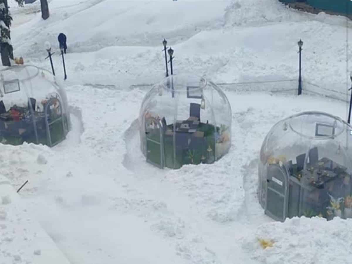 Glass igloo restaurant in Gulmarg