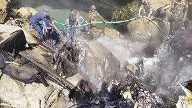 Nepal crash: Nepalese rescuers resume search for four missing persons