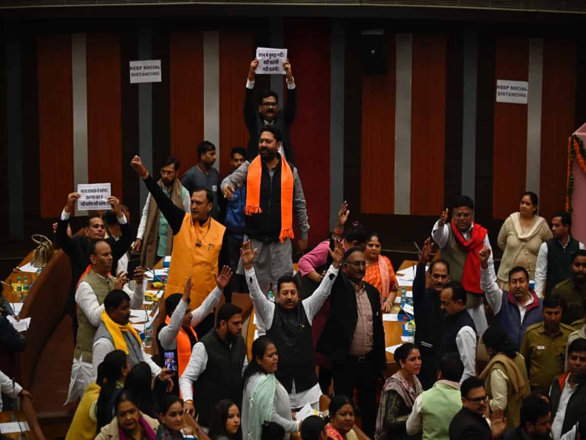 New MCD Councillors take oath, House adjourns amid sloganeering