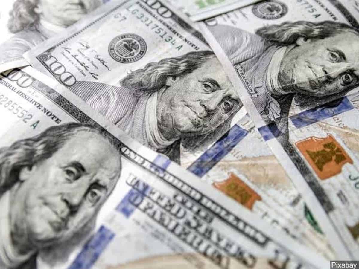 Pakistan's forex reserves plunge to lowest level since 2014