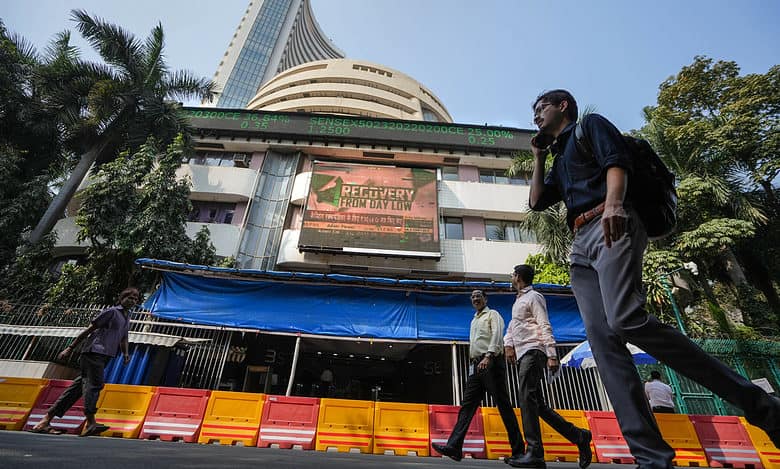 Sensex tumbles 558 points on sell-off in IT shares over AI disruptions