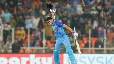 Gill's maiden T20I ton powers India to 234 for 4 against NZ in series decider