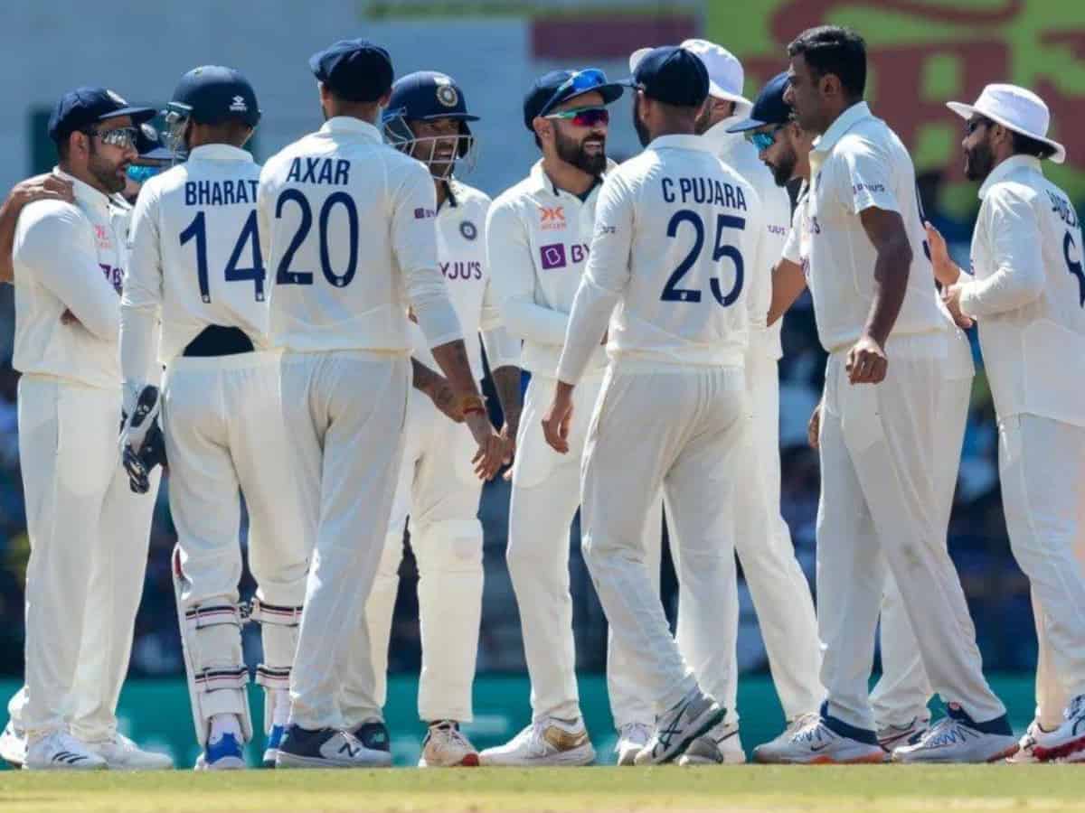 Border Gavaskar Trophy: Indian bowlers on fire; Aussies paralysed by fear