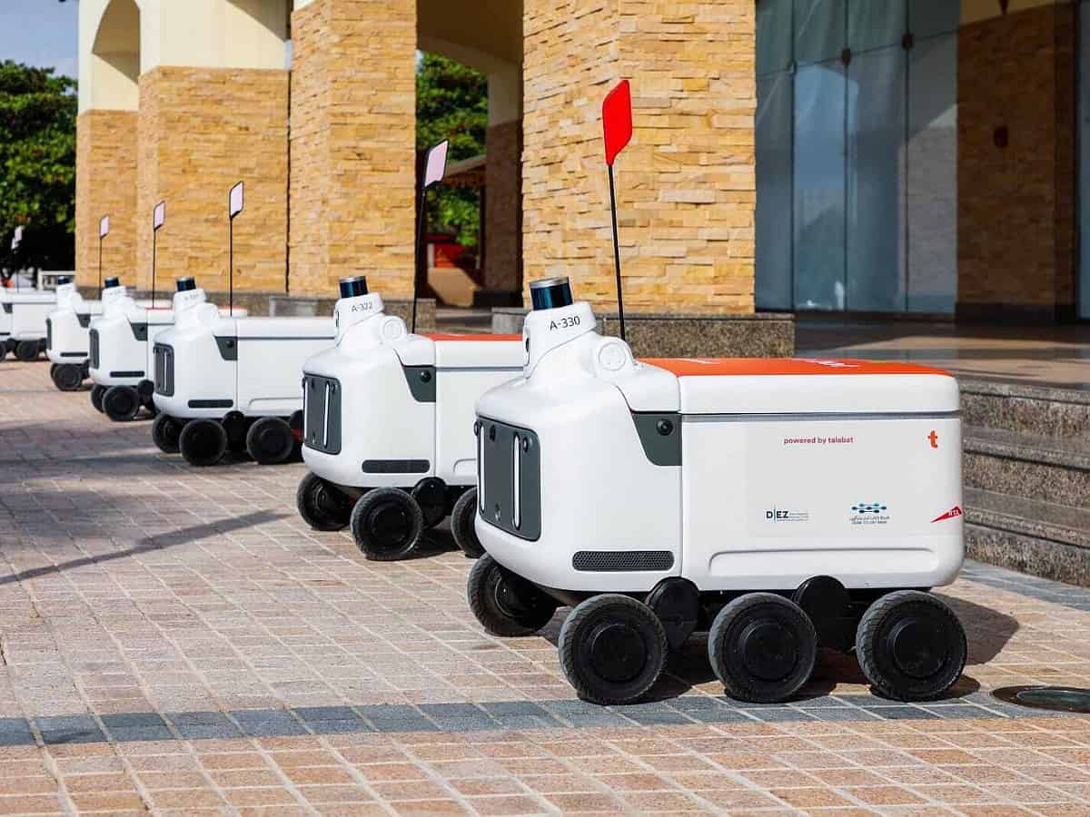 Video: Dubai launches food delivery robots called ‘talabots’