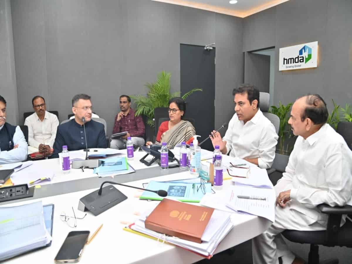 Hyderabad: KTR, Owaisi on same table for Old City development